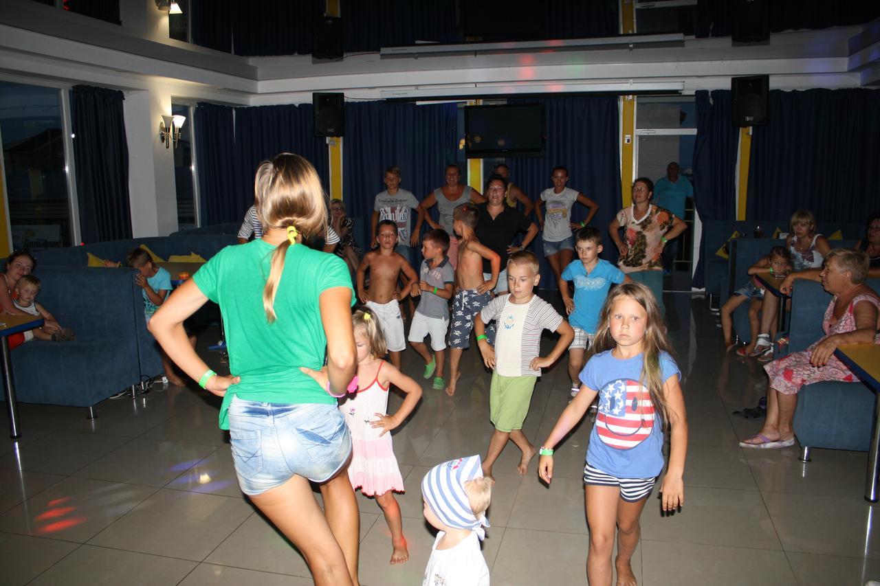 Green Hotel-Club Zatoka Dış mekan fotoğraf